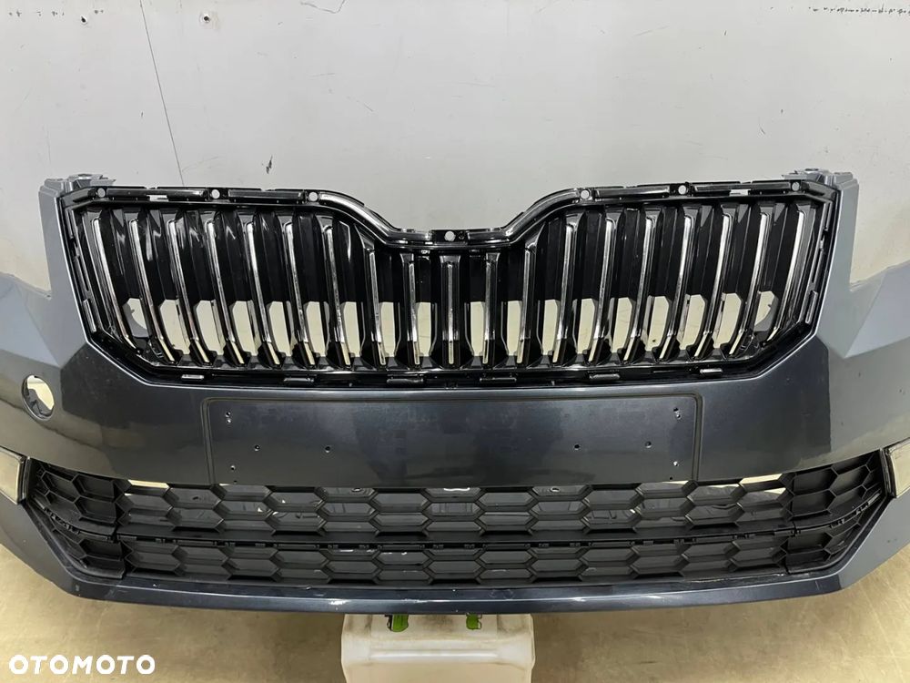 Zderzak przedni Skoda Superb III 3 15-19r. przedlift przód 3V0807221 - 3