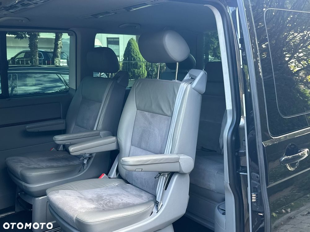 Volkswagen Multivan - 15