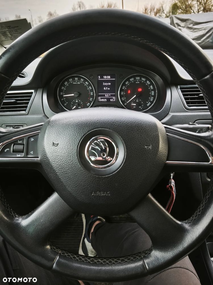 Skoda RAPID 1.6 TDI Elegance - 6