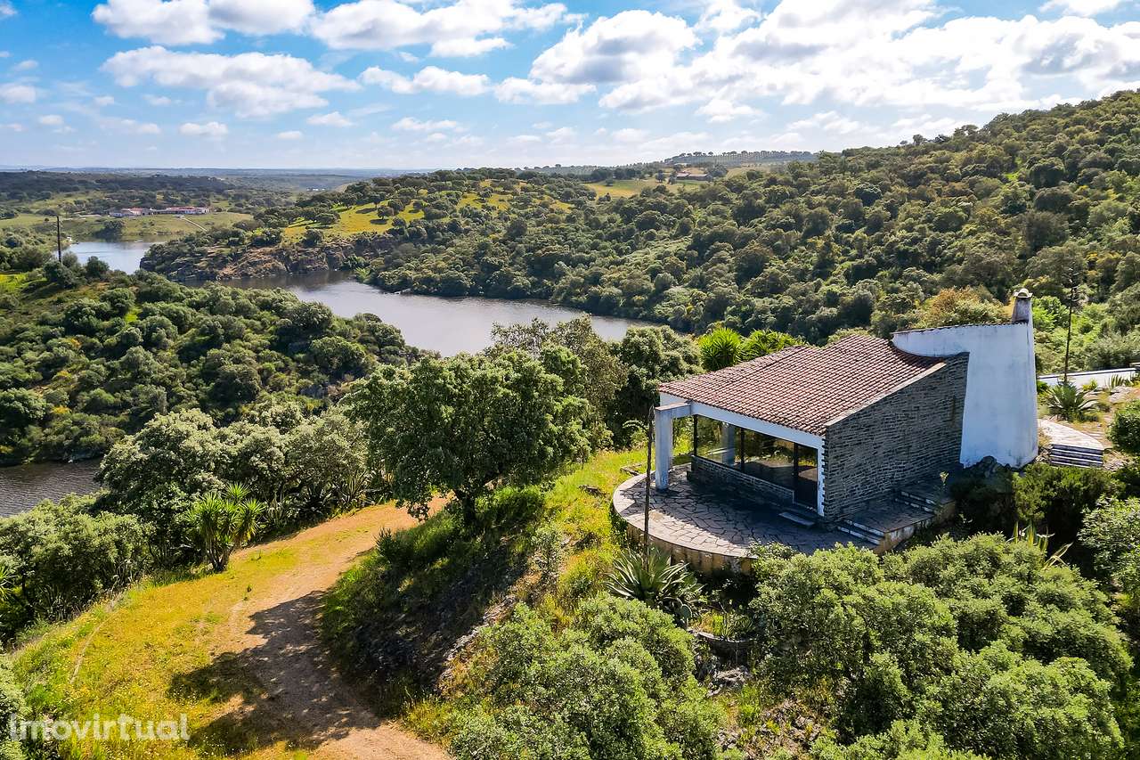 Monte Redondo, Avis - T9 com 3,1 hectares rodeado pela barragem do Mar - Grande imagem: 2/35