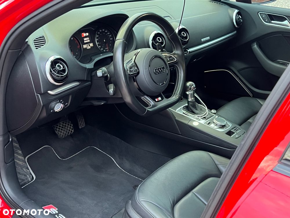 Audi S3 TFSI Sportback quattro S tronic - 7