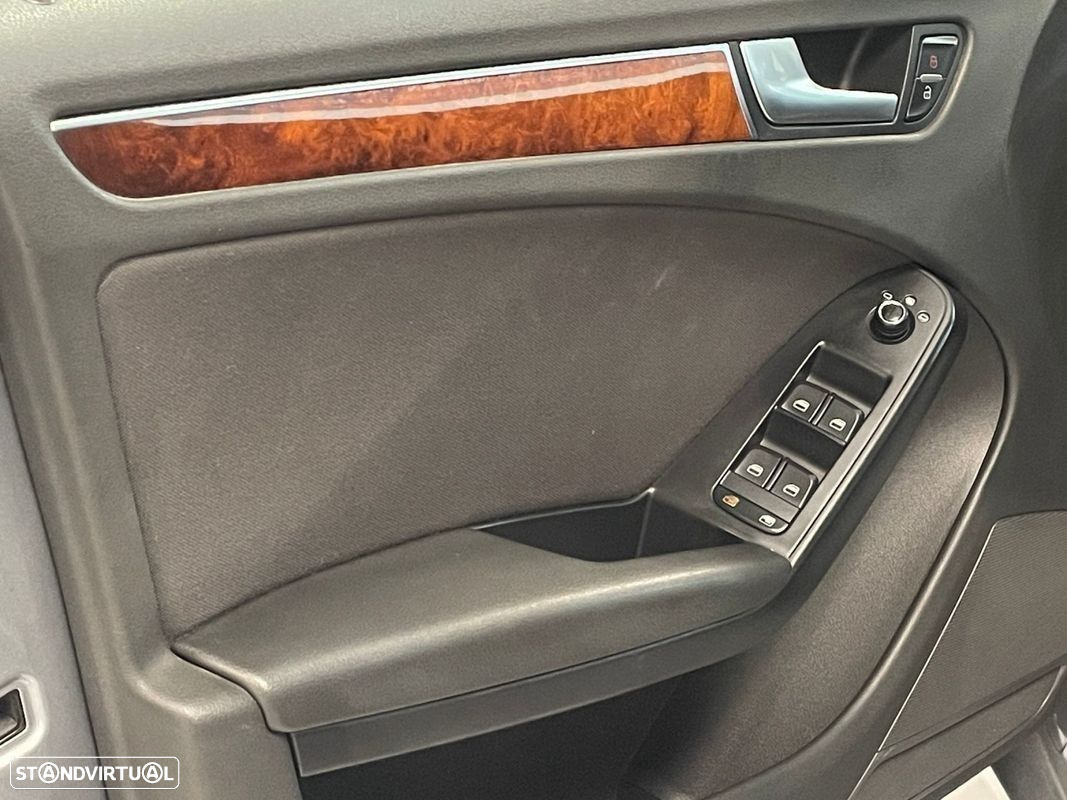 Audi A4 Avant 2.0 TDI exclusive - 34