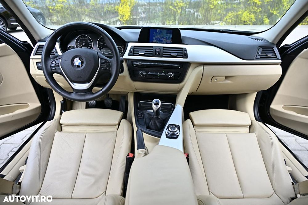 BMW Seria 3 320i Efficient Dynamics Edition - 15