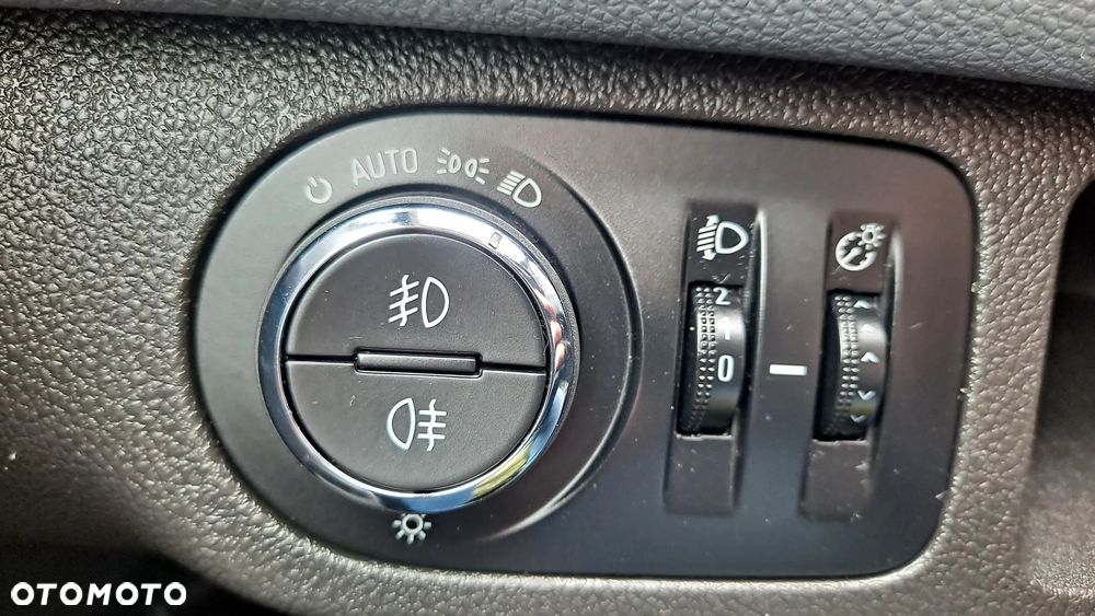Opel Meriva - 24