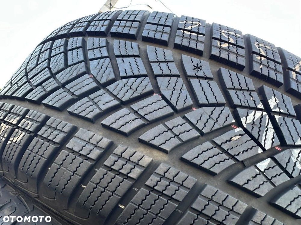 255/55r19 Goodyear UltraGrip_7,5mm_2szt_(161) - 3