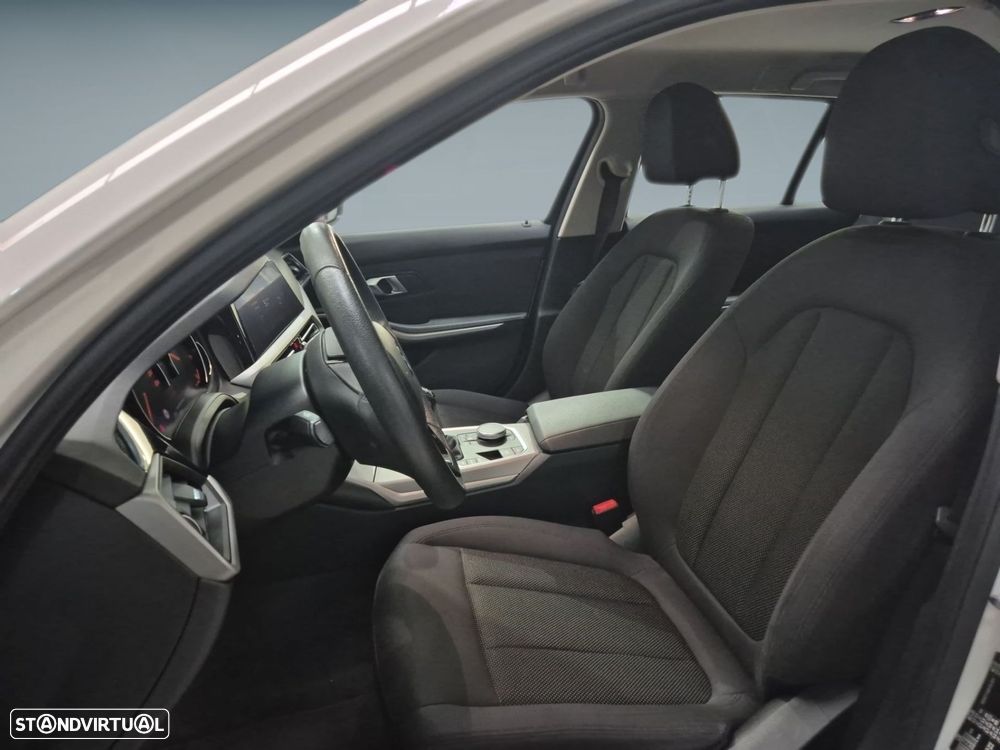 BMW 318 d Advantage - 11