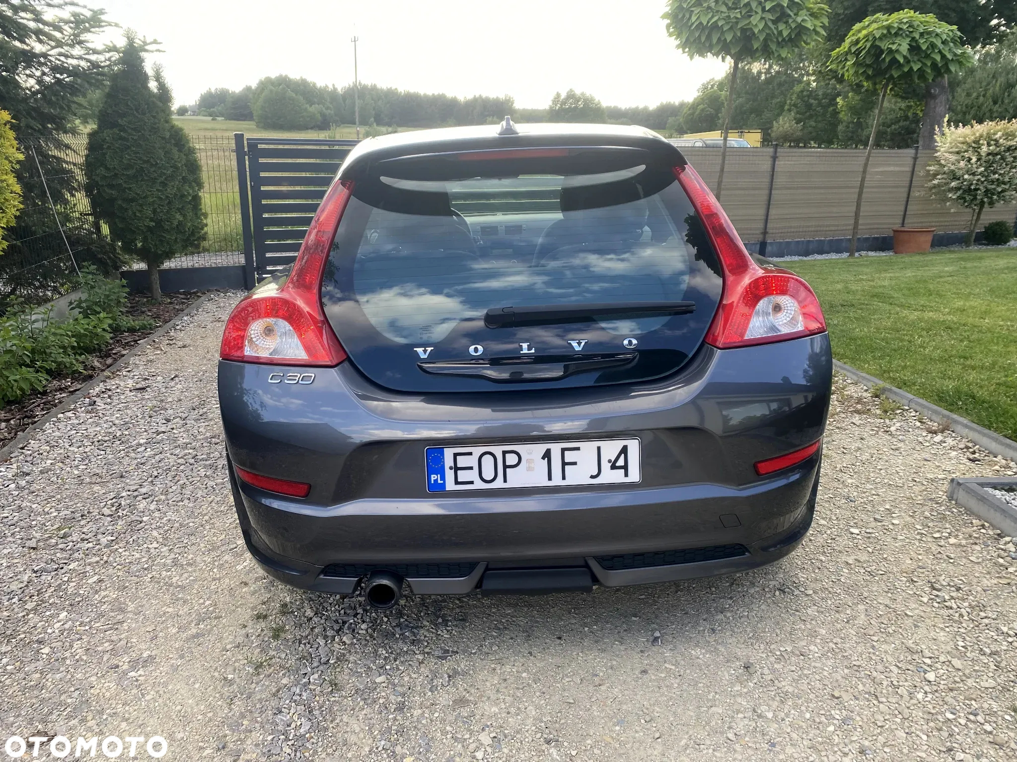 Volvo C30 D2 R-Design - 4