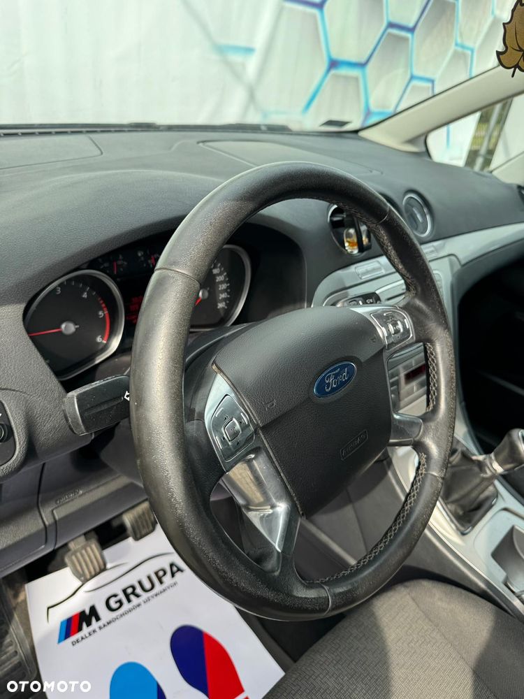 Ford Galaxy 1.8 TDCi Ambiente - 16