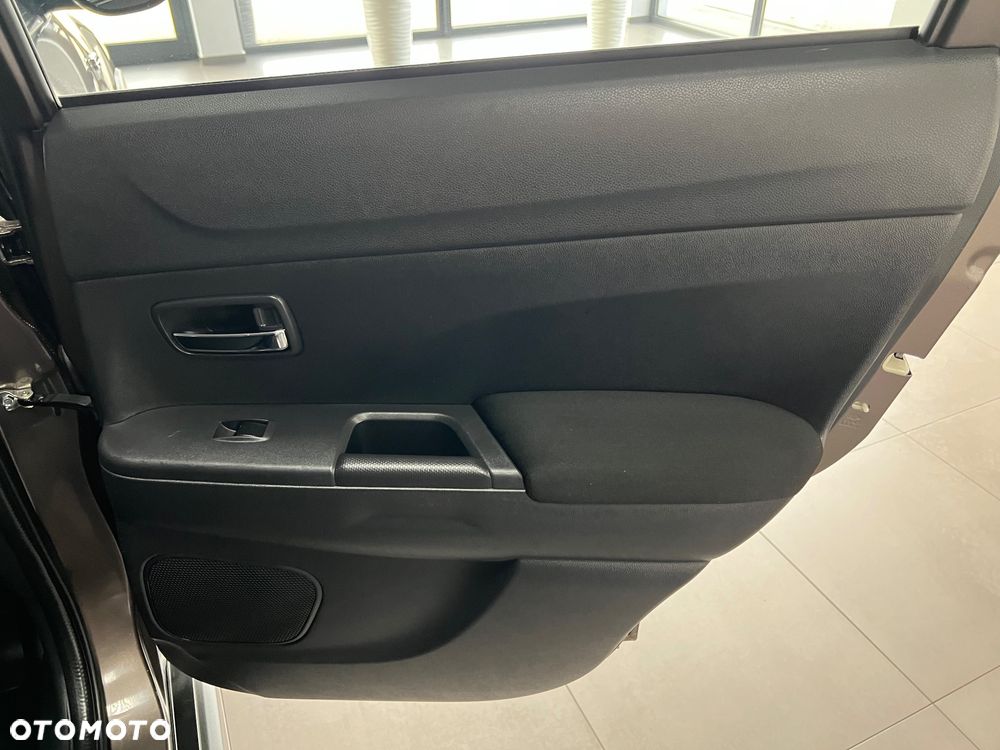 Mitsubishi ASX - 27