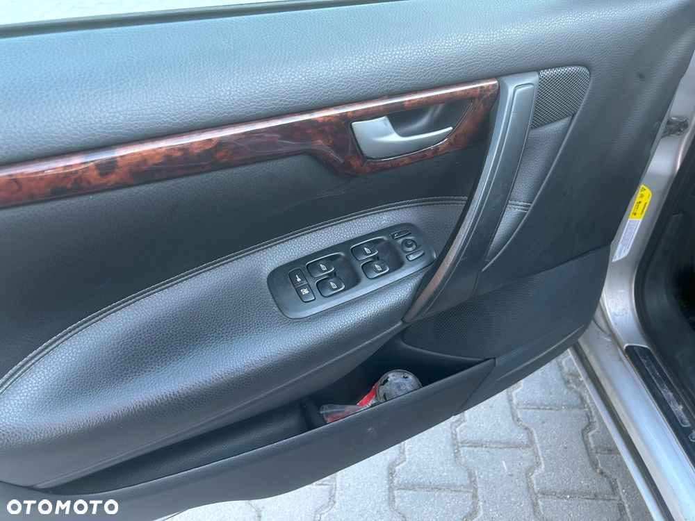 Volvo S60 2.5T AWD Summum - 17