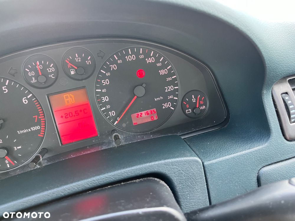 Audi A6 Limousine 2.8 - 20