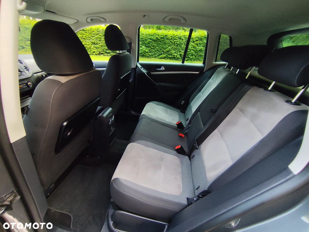 Volkswagen Tiguan 2.0 TDI DPF 4Motion DSG Exclusive - 24