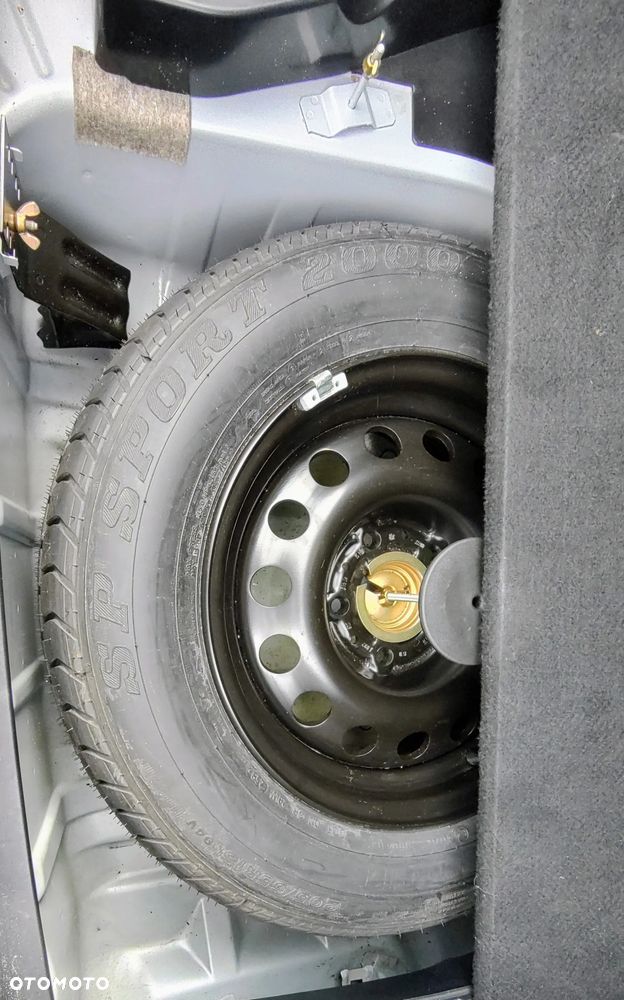 BMW Seria 5 520i - 39