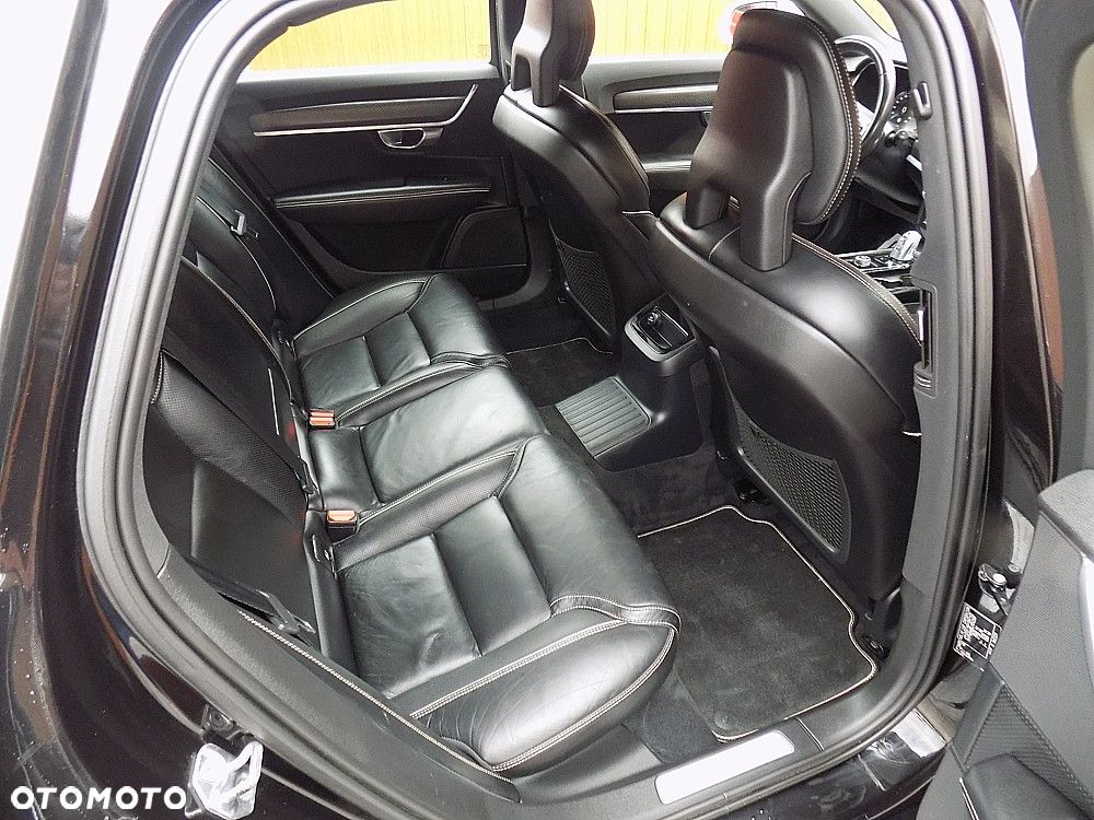 Volvo V90 T8 AWD Plug-In Hybrid R-Design - 7