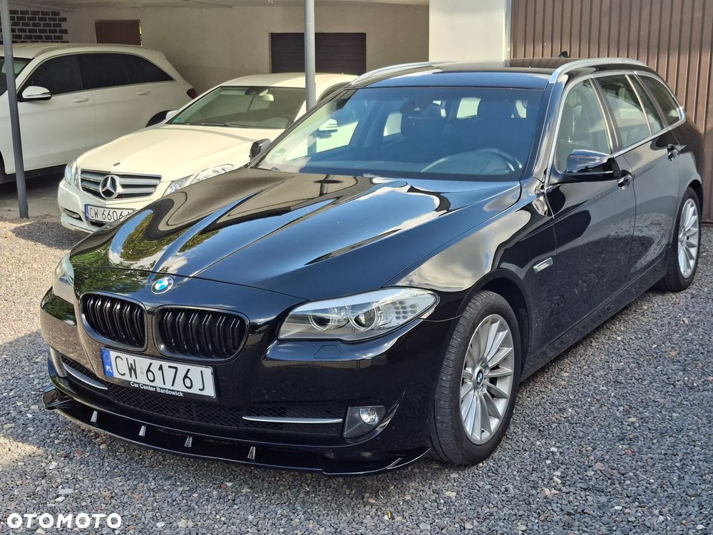 BMW Seria 5 528i - 1