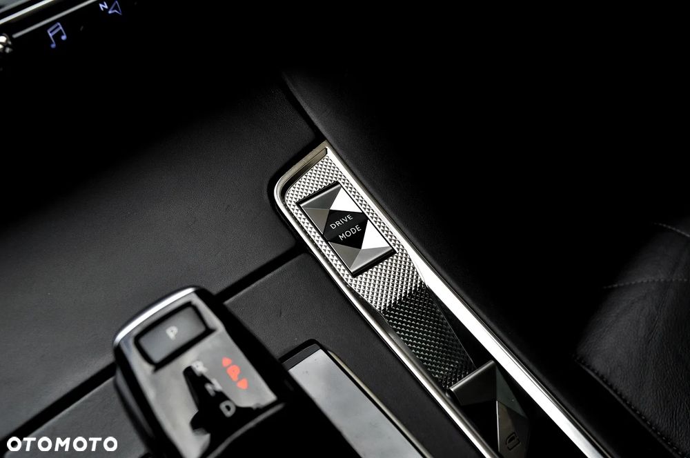DS Automobiles DS 7 Crossback 1.6 PureTech Rivoli - 32