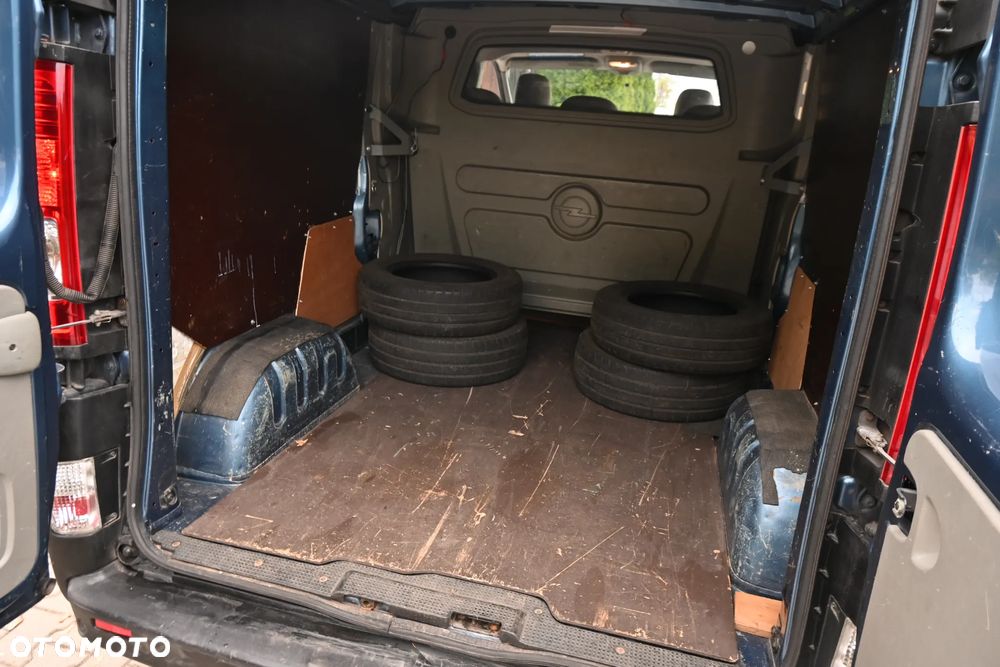 Opel VIVARO - 22