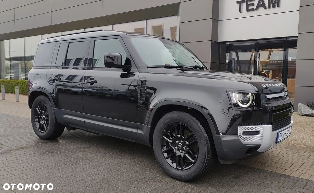 Land Rover Defender - 12