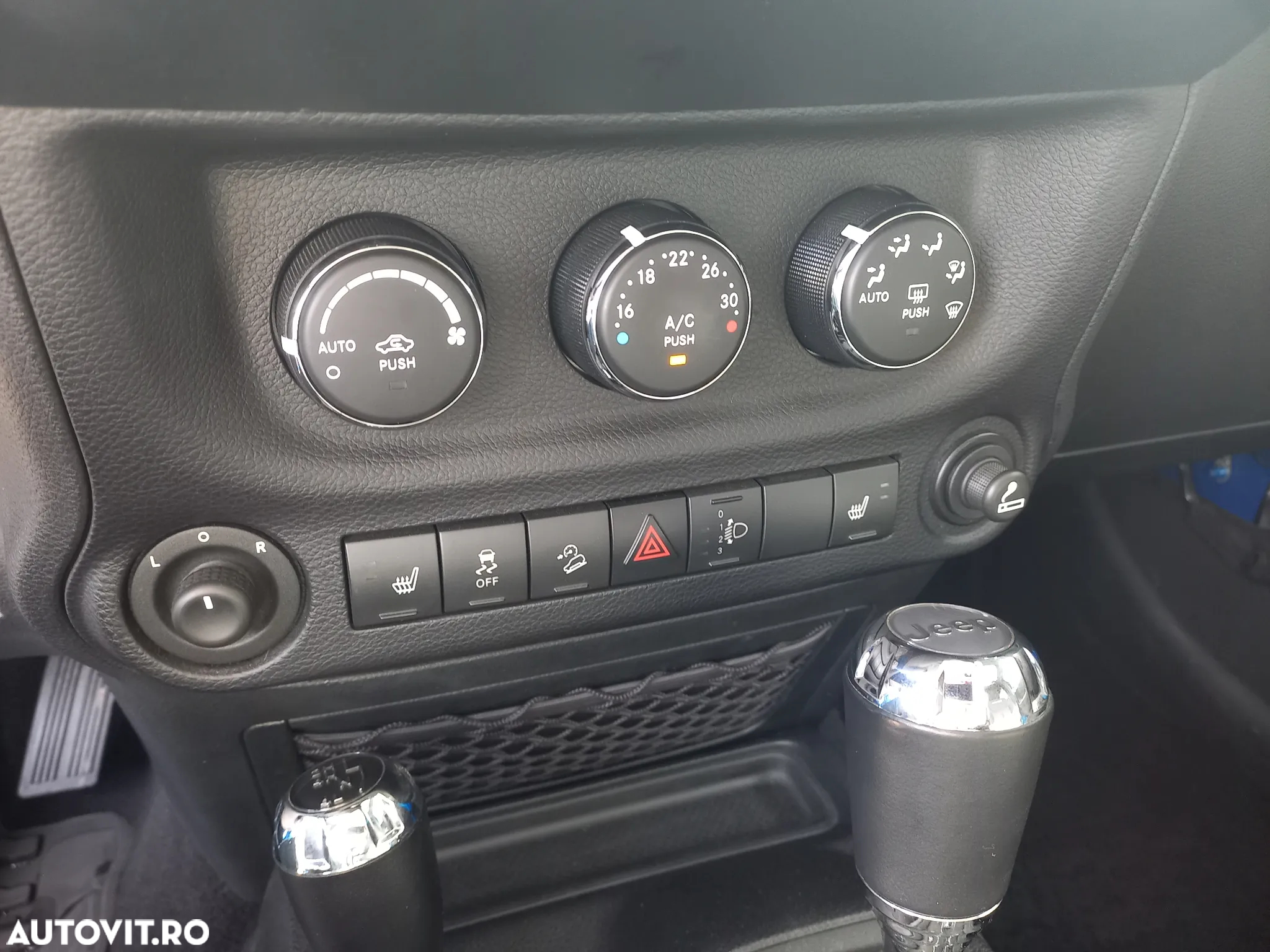 Jeep Wrangler 2.8 CRD AT Rubicon - 15