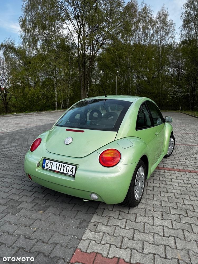Volkswagen New Beetle - 8