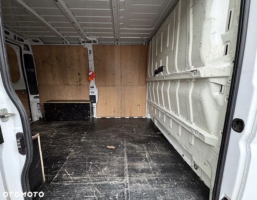 Fiat Ducato 2.0 MultiJet na zwykłym suchym pasku Klima Navi Kamera PDC Bluetooth USB Wspomaganie Centralny Elektryka Rozrząd po wymianie Oryg 176 tys km 2016 rok - 35