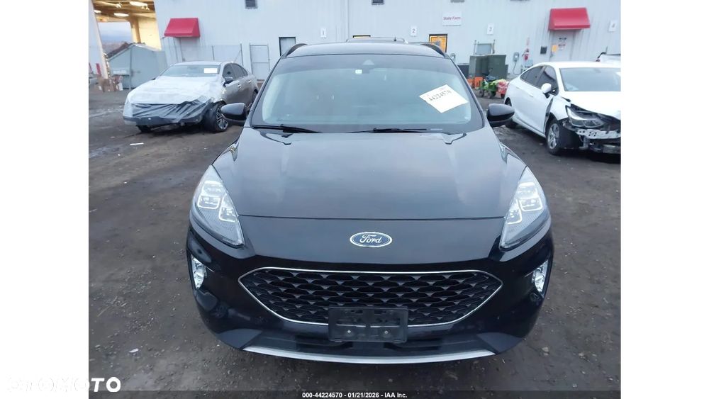 Ford Kuga 2.0 EcoBoost AWD Titanium ASS - 3