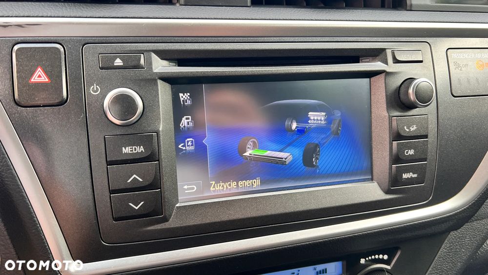 Toyota Auris - 12