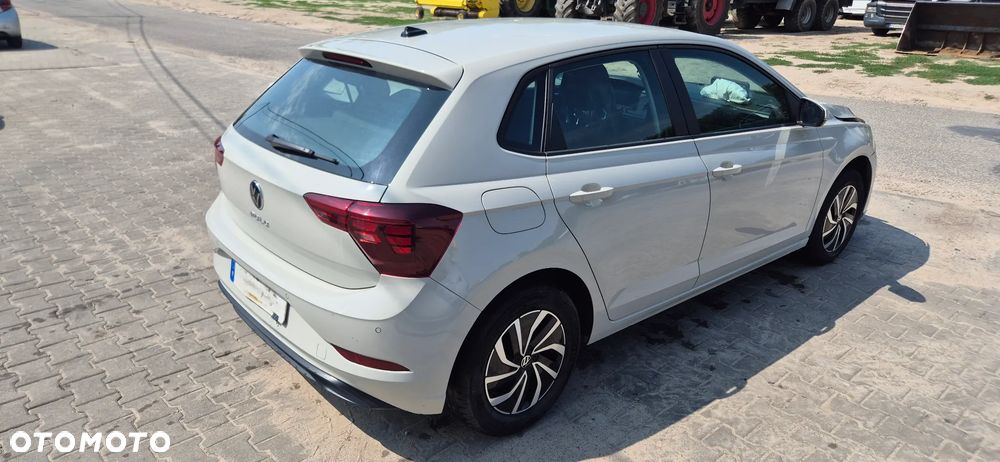 Volkswagen Polo 1.0 MPI Special Edition - 10