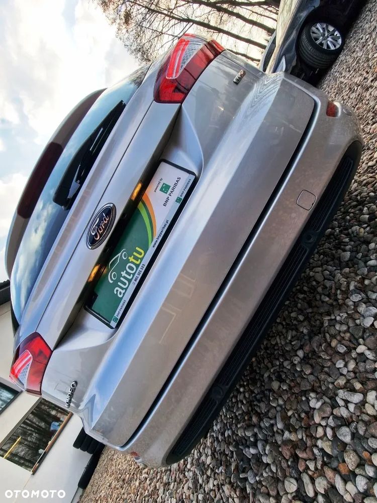 Ford Mondeo - 27