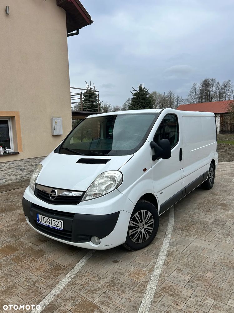 Opel Vivaro - 1