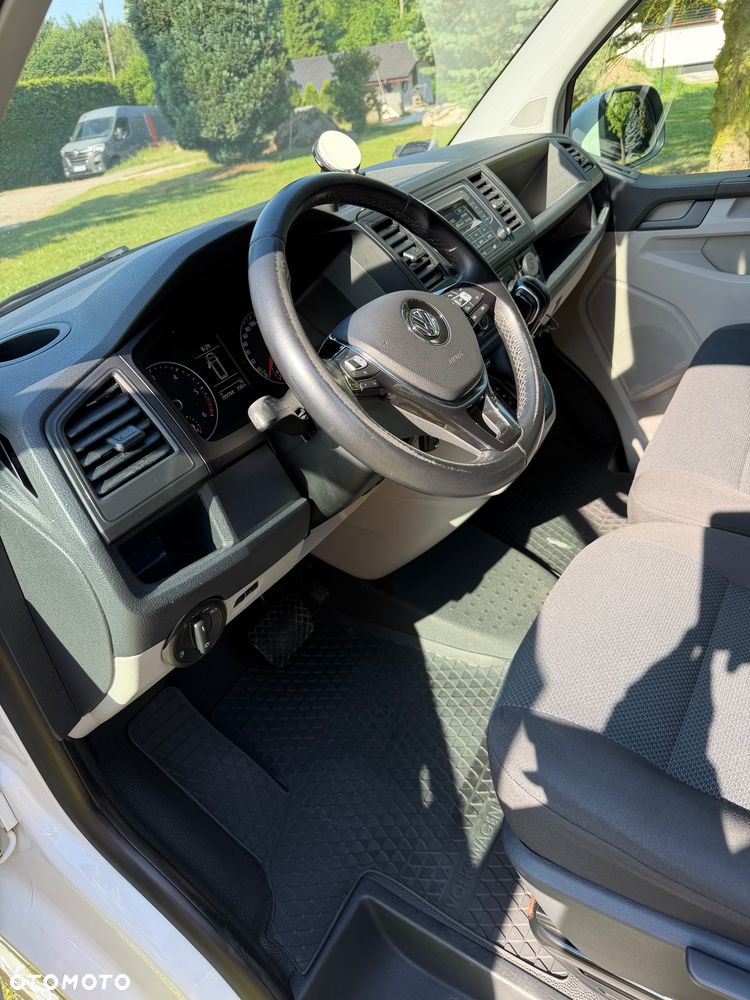 Volkswagen Transporter - 32