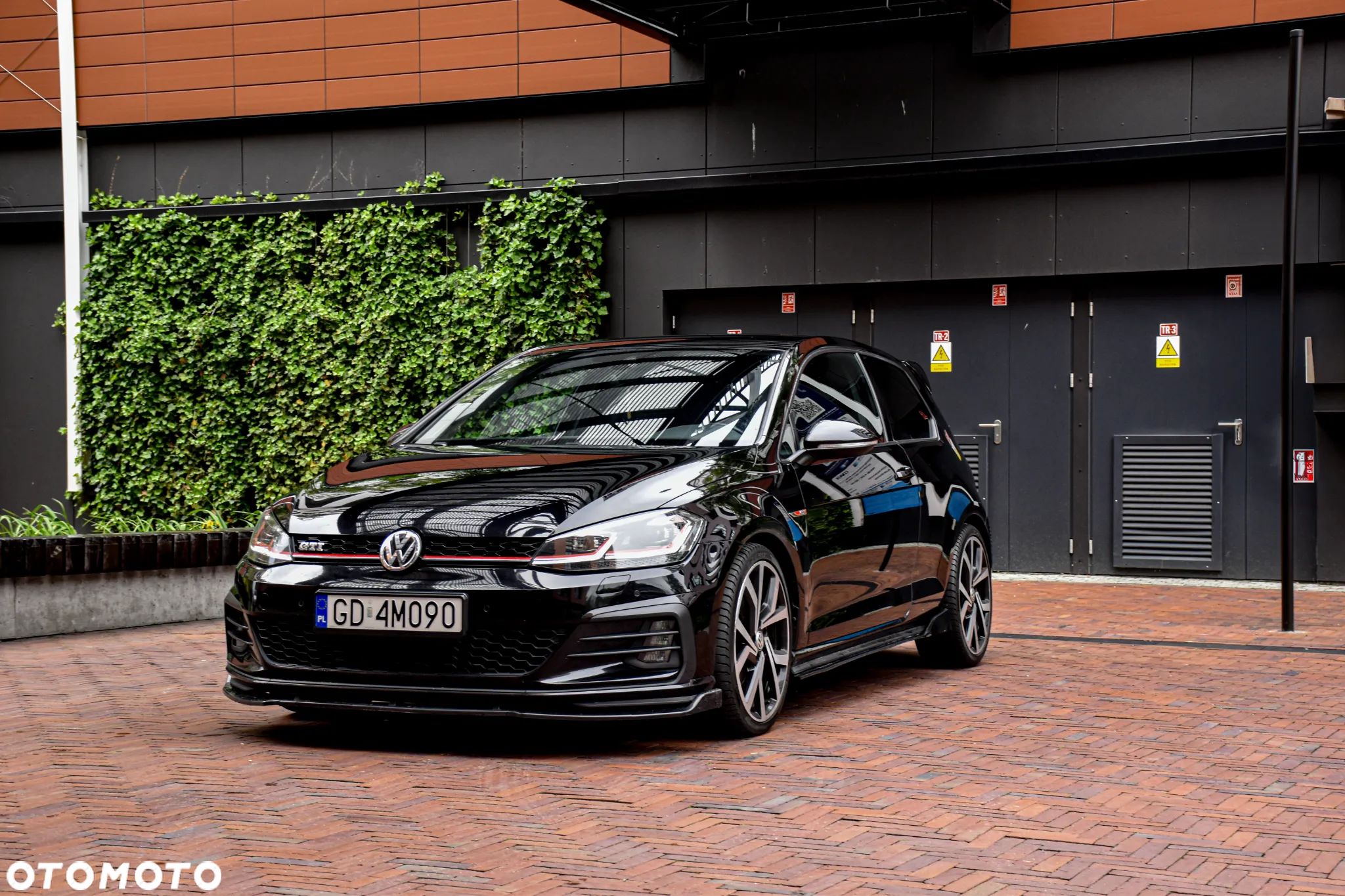 Volkswagen Golf GTI (BlueMotion Technology) DSG - 1