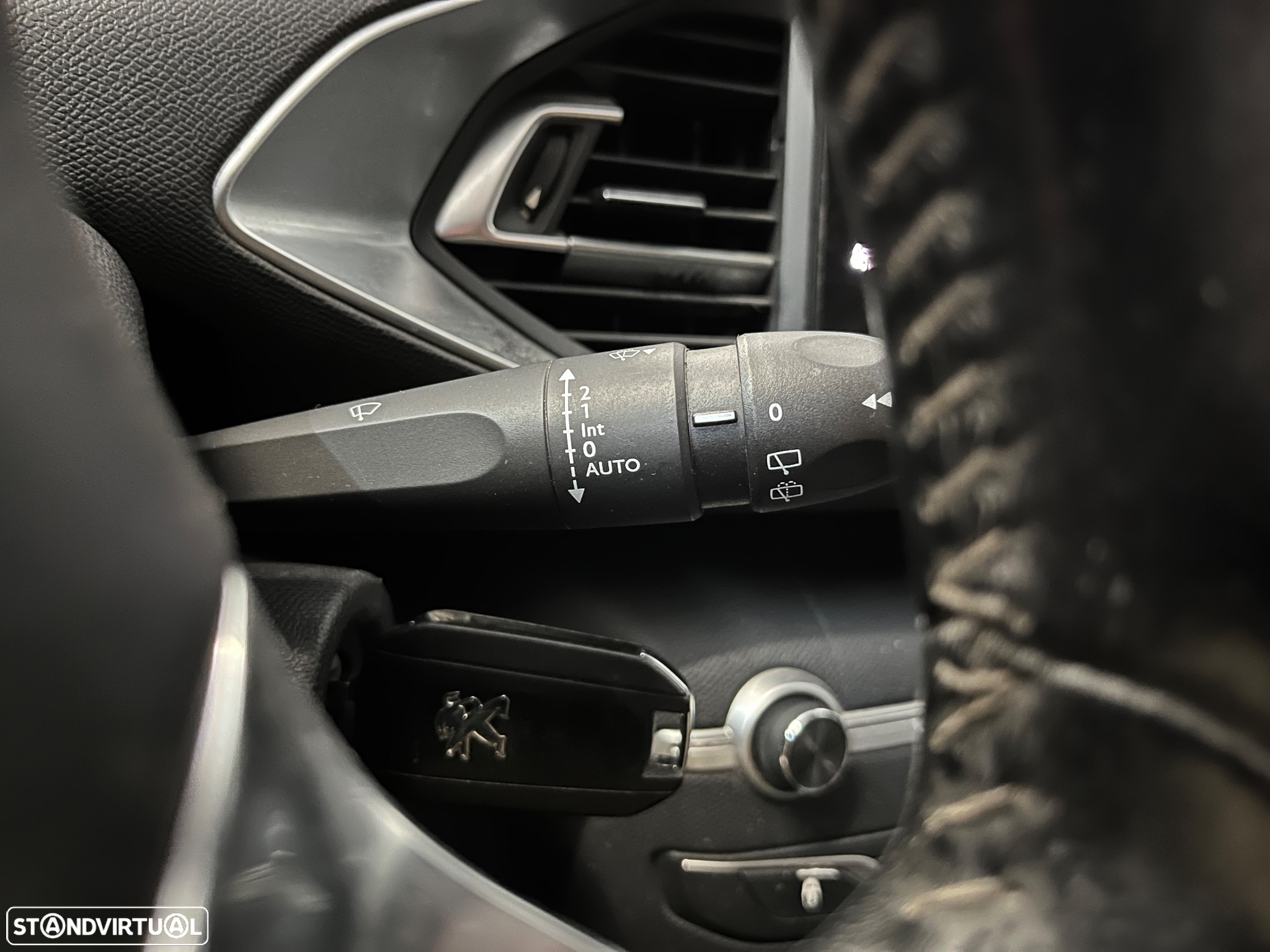 Peugeot 308 SW 1.6 BlueHDi Active - 32