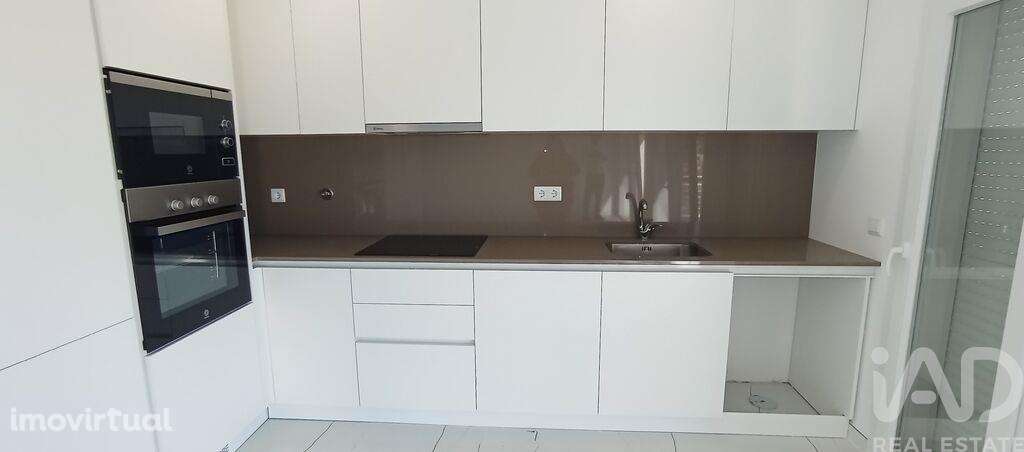 Casa / Villa T4 em Antuzede e Vil de Matos de 387,00 m2 - Grande imagem: 3/16