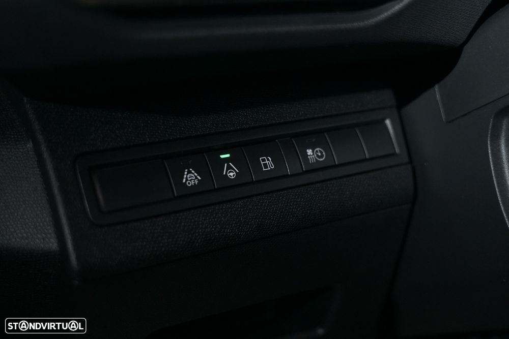 Peugeot 3008 1.6 Hybrid4 GT e-EAT8 - 24