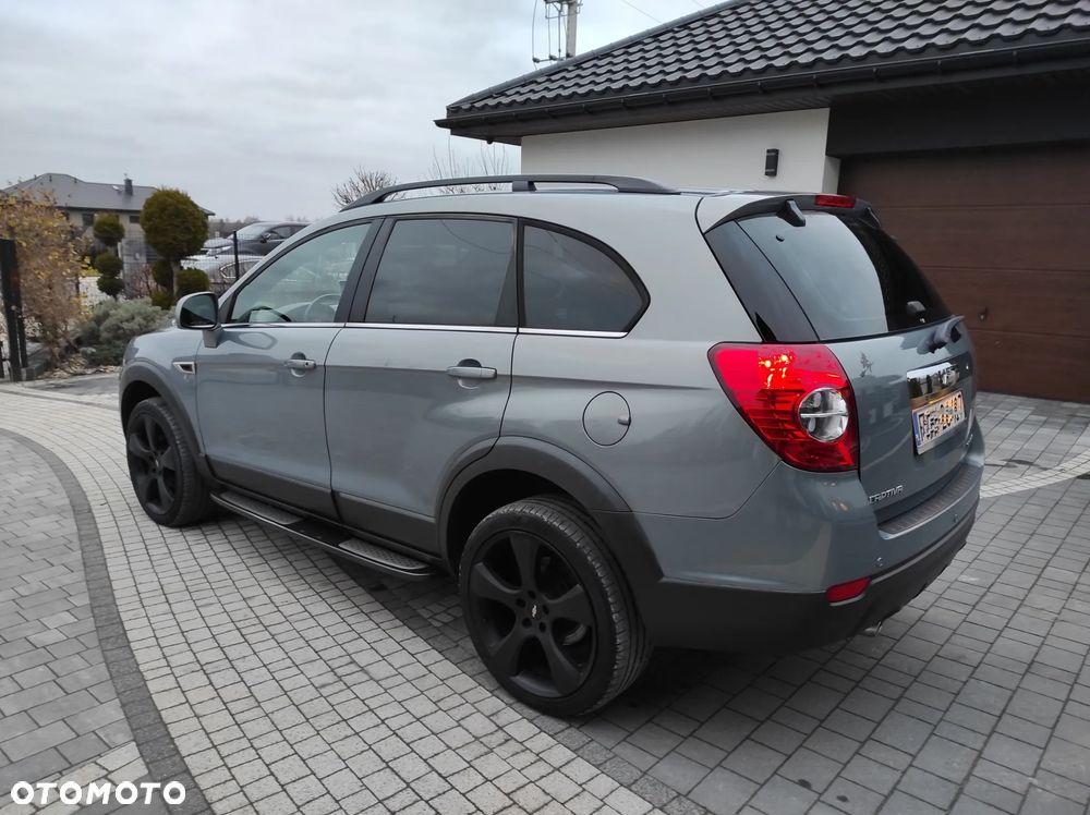 Chevrolet Captiva 2.4 2WD Travel Edition - 12