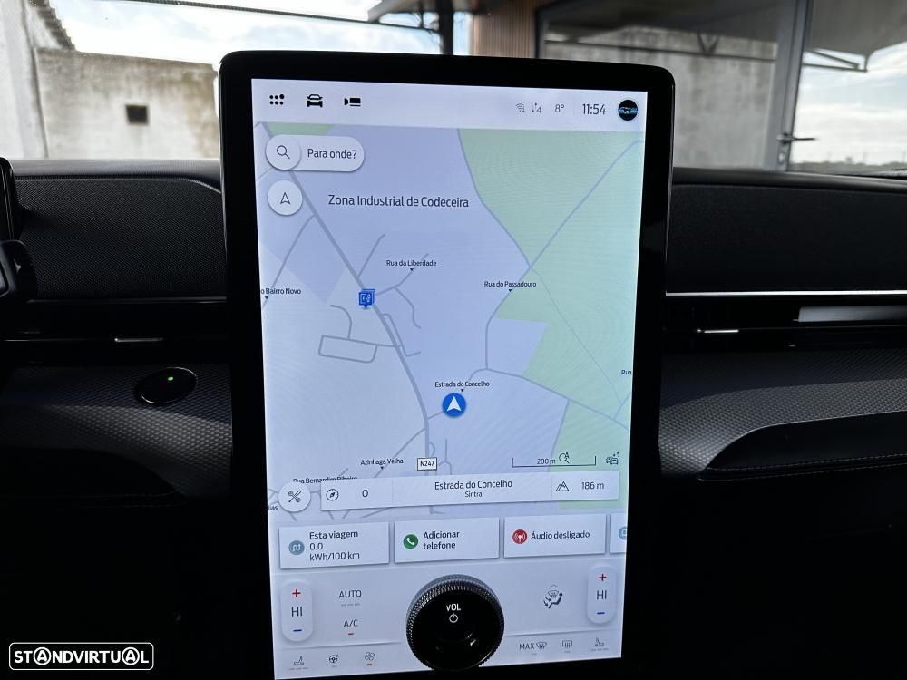 Ford Mustang Mach-E Standard - 31