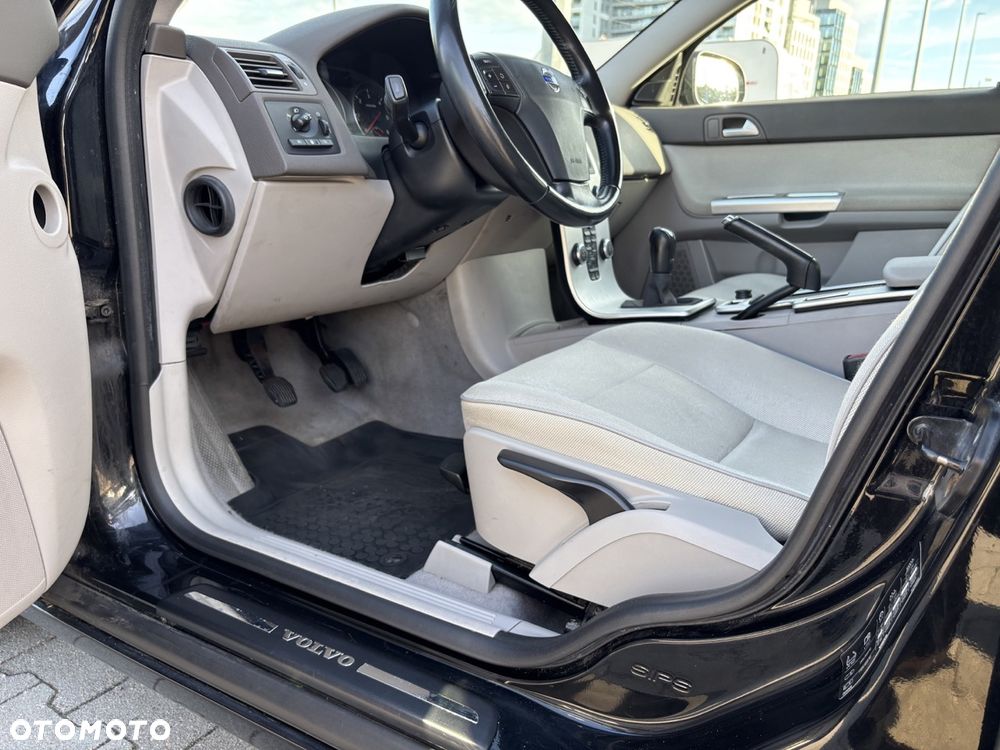 Volvo V50 D3 - 20