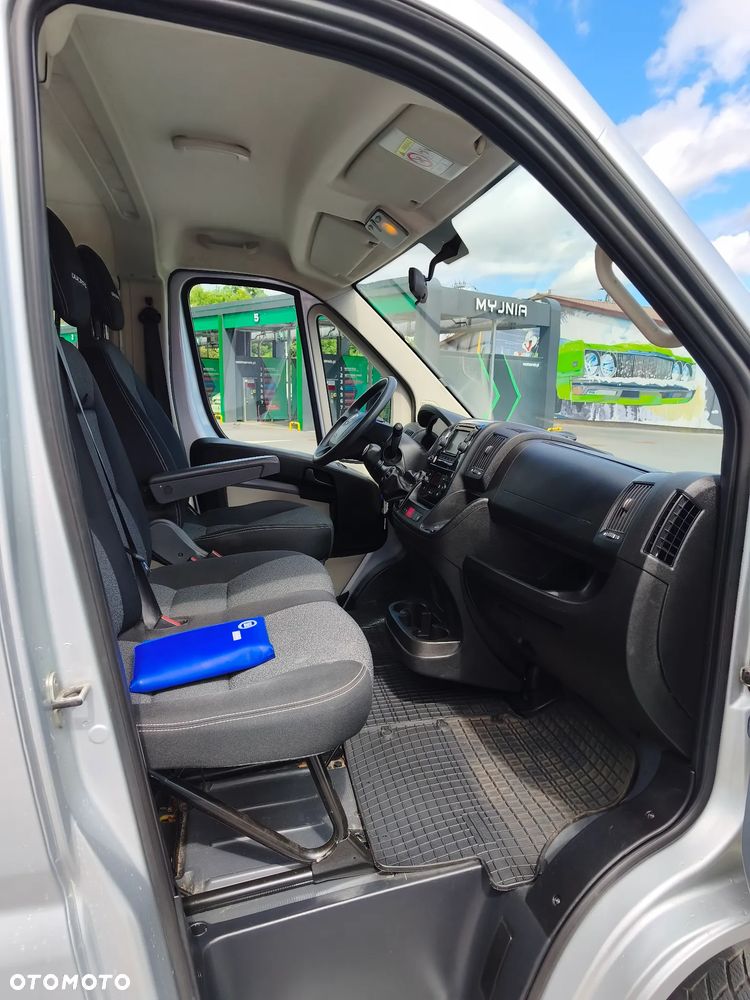 Fiat Ducato Panorama 9 osobowy 2.3 150 koni 9 osobówka + Przewóz Osób Niepełnosprawnych 9 osob - 12
