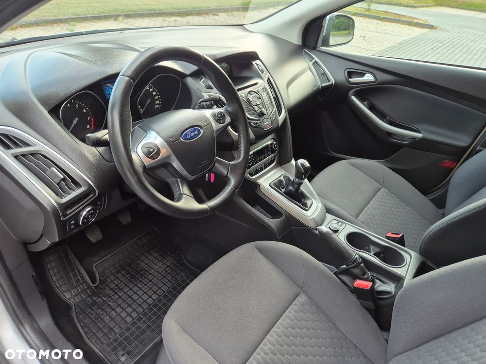 Ford Focus - 26