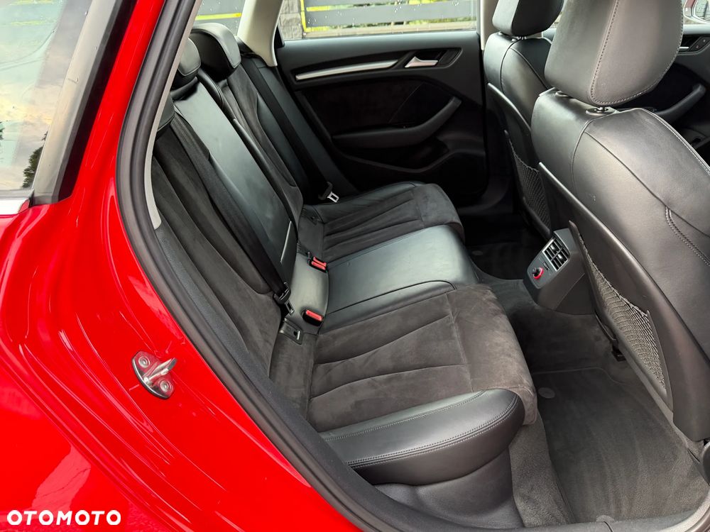 Audi A3 Sportback 1.4 TFSI e-tron S line Sportpaket - 25