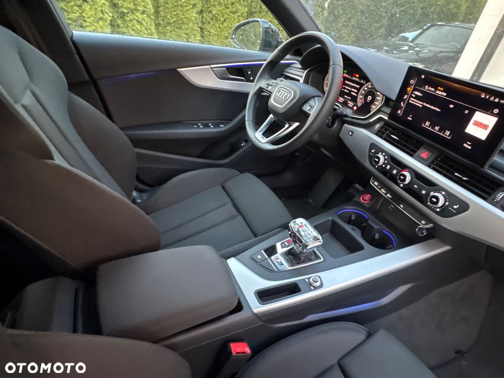 Audi A4 Avant 40 TFSI S tronic S line - 30