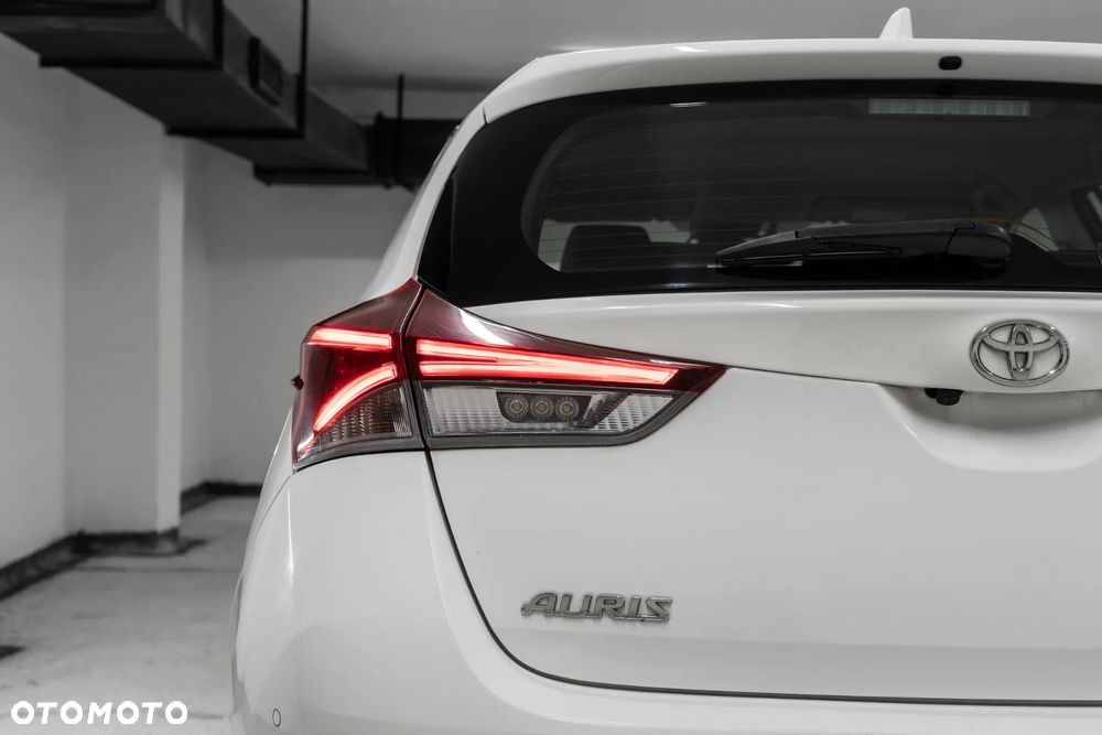 Toyota Auris 1.4 D-4D Premium - 22