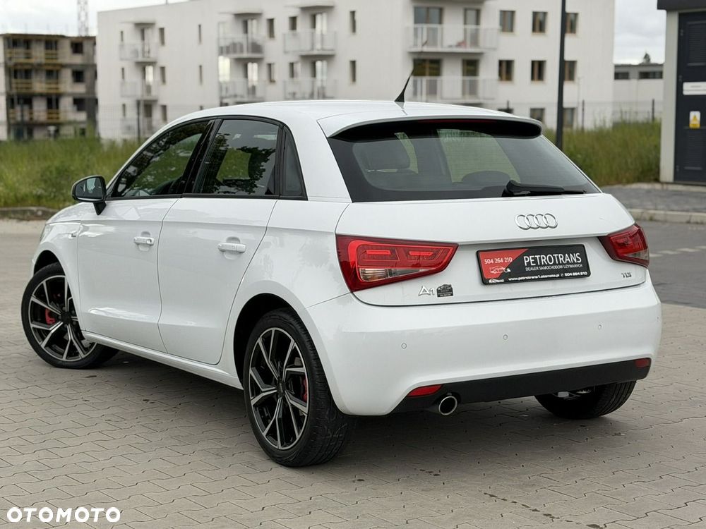 Audi A1 Sportback 1.6 TDI S line edition - 9