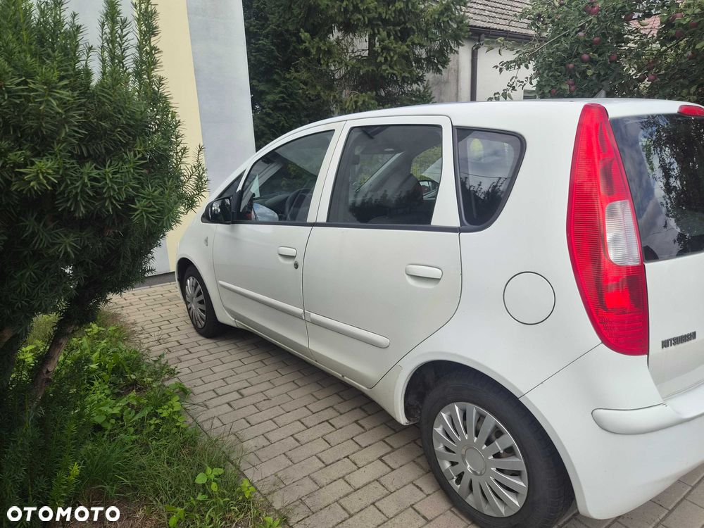 Mitsubishi Colt - 4