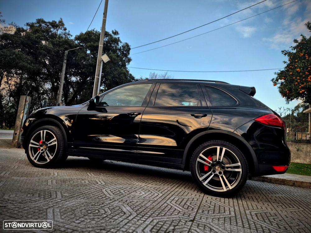 Porsche Cayenne Tiptronic S - 14