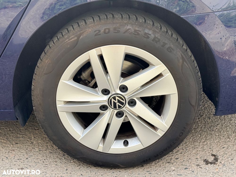 Volkswagen Golf - 14