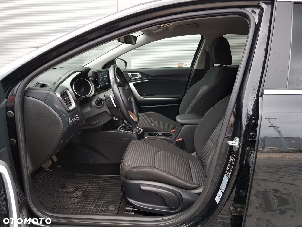 Kia XCeed 1.5 T-GDI M DCT - 13