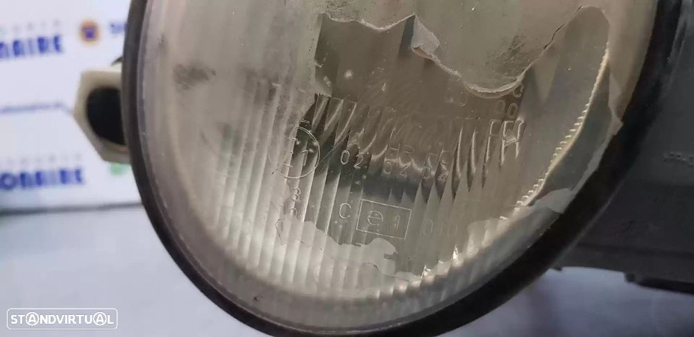 FAROL ESQUERDO MERCEDES-BENZ CLK 2001 -A2088200761 - 2