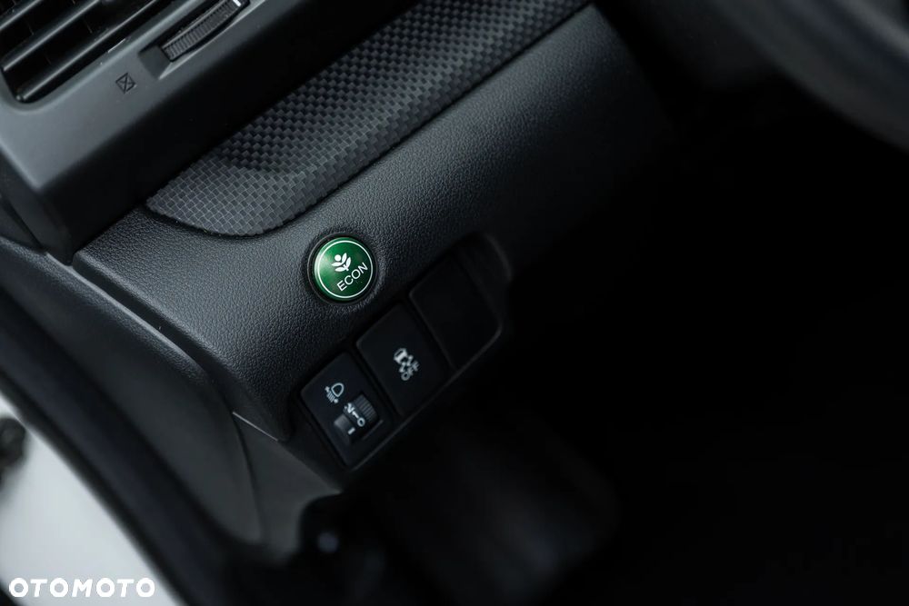 Honda CR-V - 38